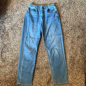 American Eagle Curvy Stretch Mom Jeans